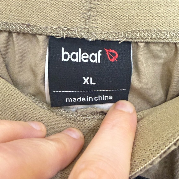 baleaf Women's Hiking Pants Lightweight Water Resistant khaki tan joggers - Picture 8 of 9